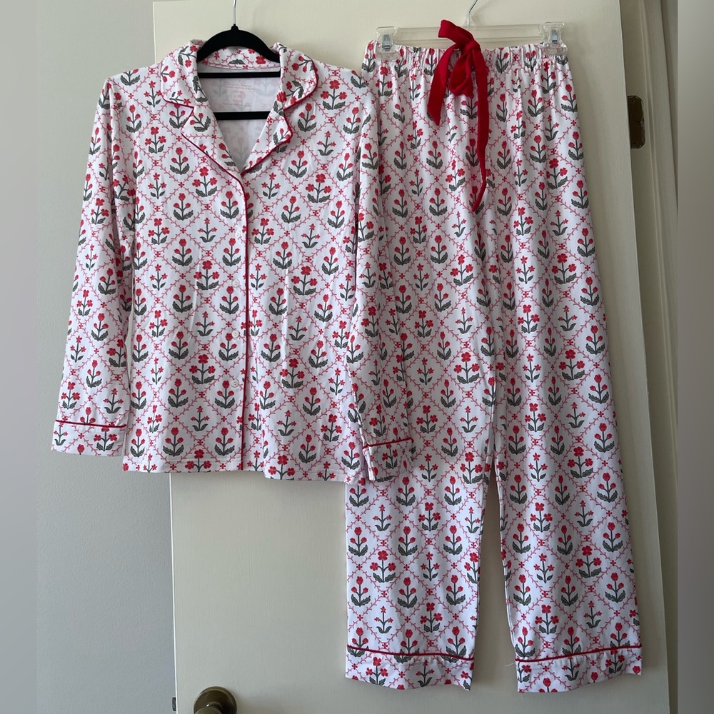 Cecil and Lou Women’s Pajama Set